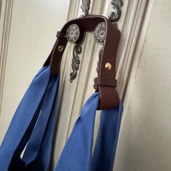 Blue Leather Tote Bag - Picture 4 of 5